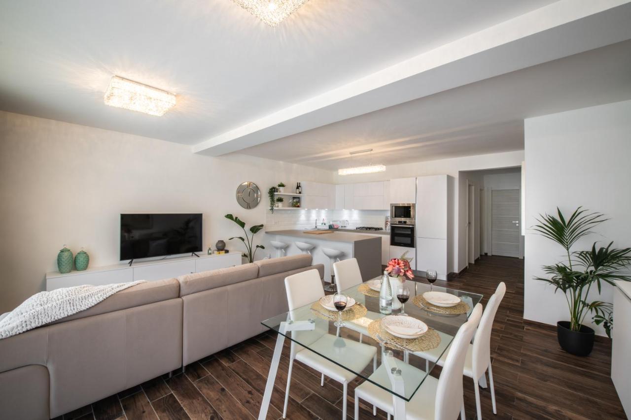 Electra Residence - Luxury Central Beachview Apartment Marsalforn Exterior foto